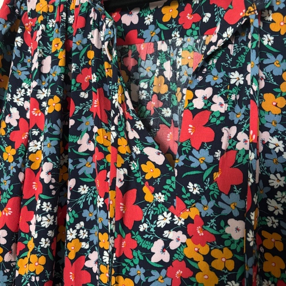Loft Women's Floral Blouse Size L - Picture 3 of 14
